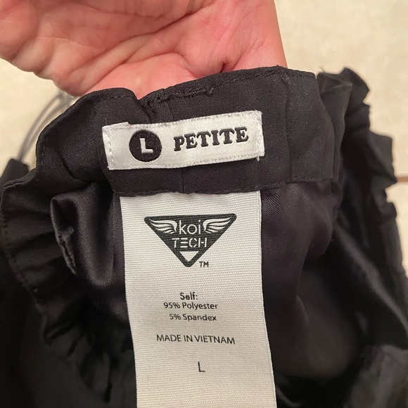 Assorted scrub bottoms all size LP used - Picture 5 of 6